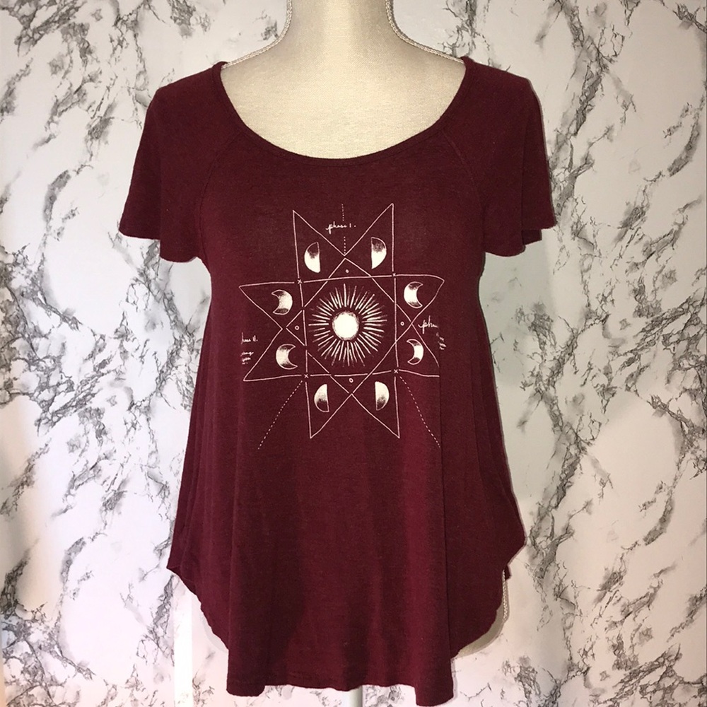 ❤️American Eagle Outfitters moon phases top